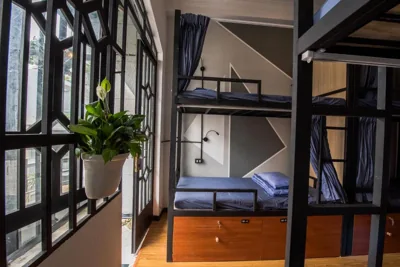 Bett im gemischten 8-Bett-Schlafsaal — The Like Hostel & Cafe